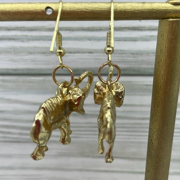 Handmade Gold Elephant Earrings - Picture 6 of 12